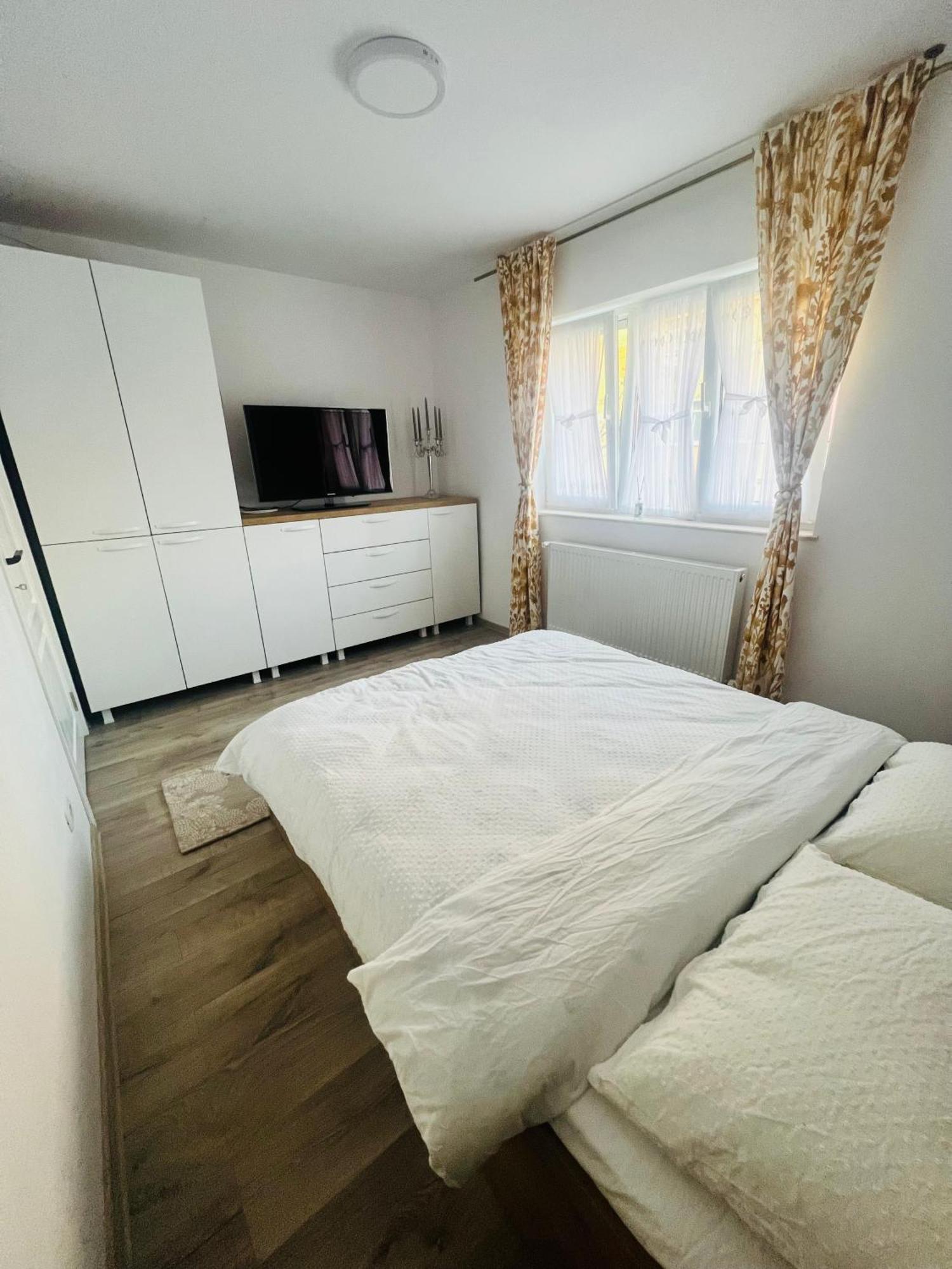 Apartament Orizont Сучава Екстер'єр фото